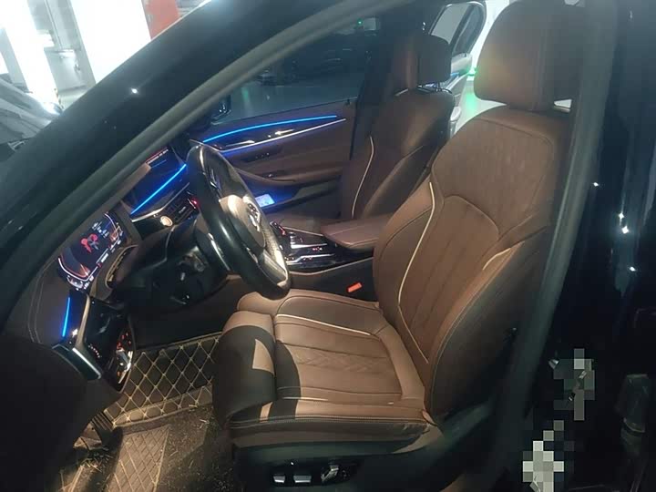 Фото 8 - BMW 5 Series