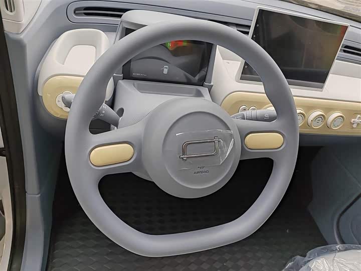 Фото 13 - Bestune Pony