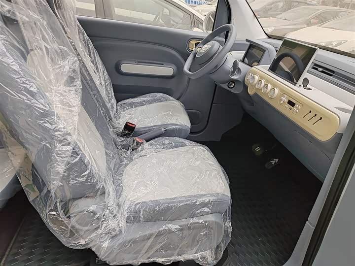 Фото 17 - Bestune Pony