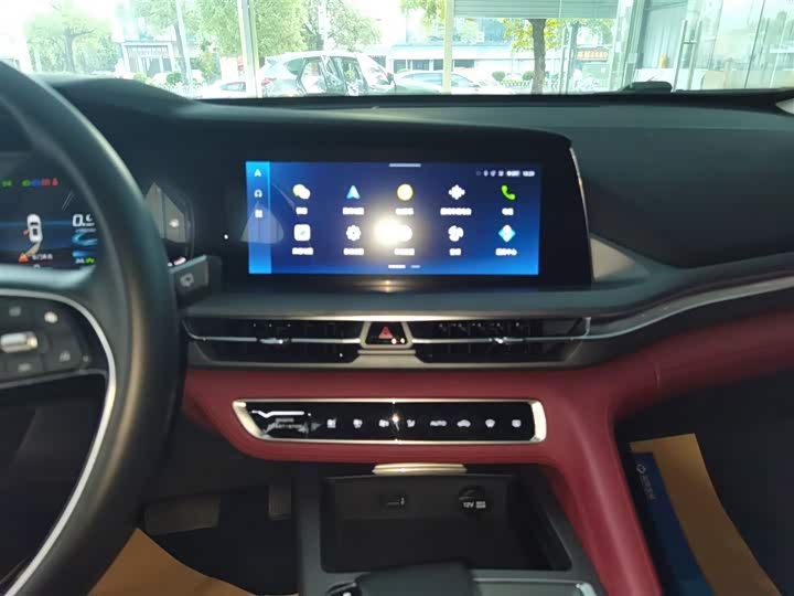 Фото 13 - Changan CS75 Plus