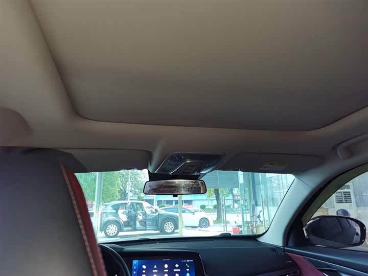 Фото 18 - Changan CS75 Plus