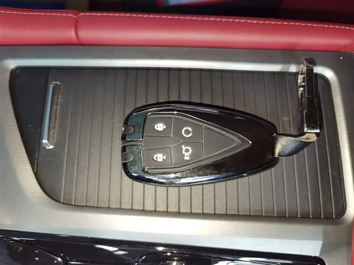 Фото 9 - Changan CS75 Plus