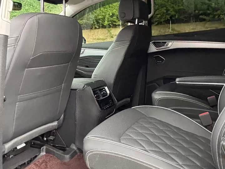 Фото 8 - Volkswagen Talagon