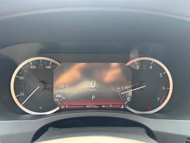 Фото 11 - Jaguar XE L