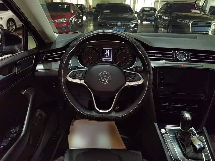 Фото 11 - Volkswagen Magotan