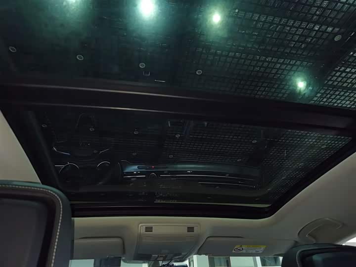 Фото 18 - Volkswagen Magotan