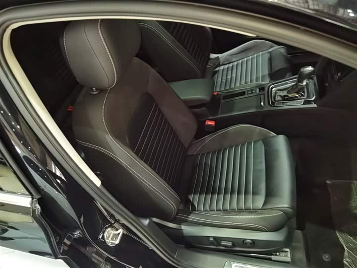 Фото 25 - Volkswagen Magotan