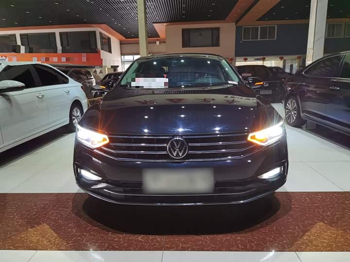 Фото 3 - Volkswagen Magotan