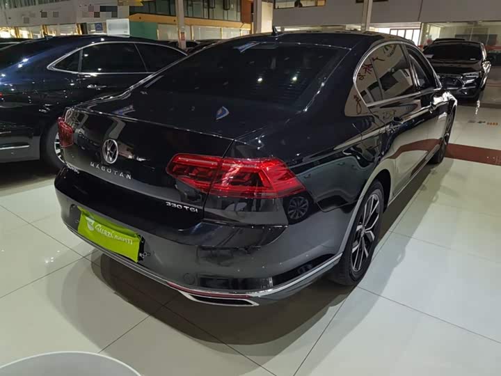 Фото 7 - Volkswagen Magotan