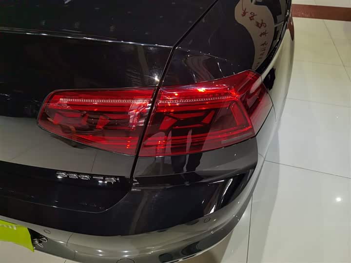 Фото 8 - Volkswagen Magotan