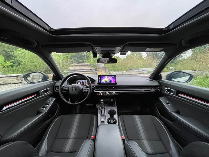 Фото 13 - Honda Civic