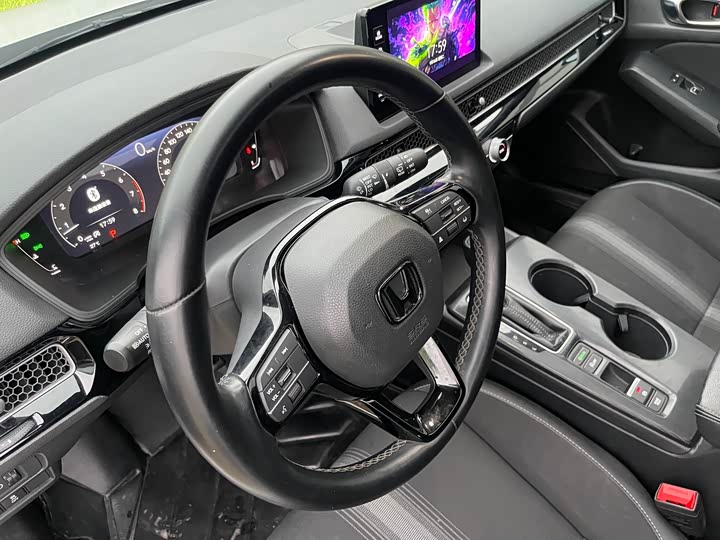 Фото 14 - Honda Civic