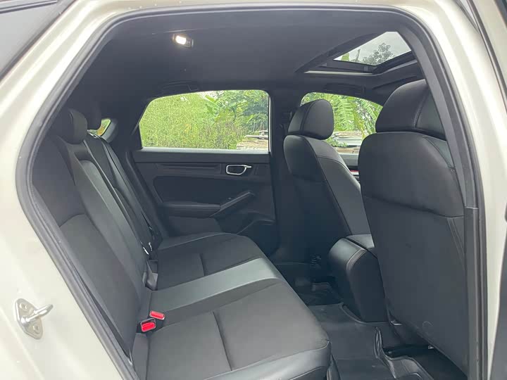 Фото 9 - Honda Civic