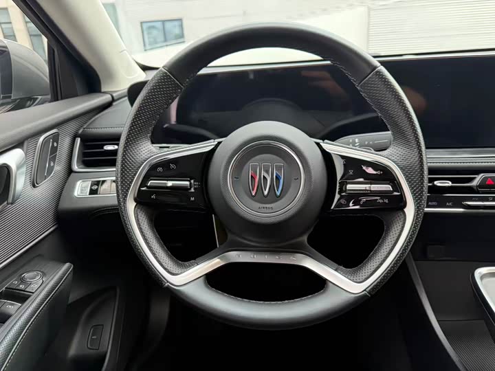 Фото 12 - Buick LaCrosse