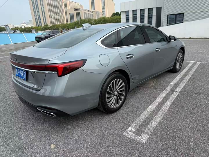 Фото 4 - Buick LaCrosse