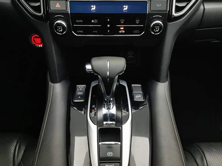 Фото 13 - Honda UR-V