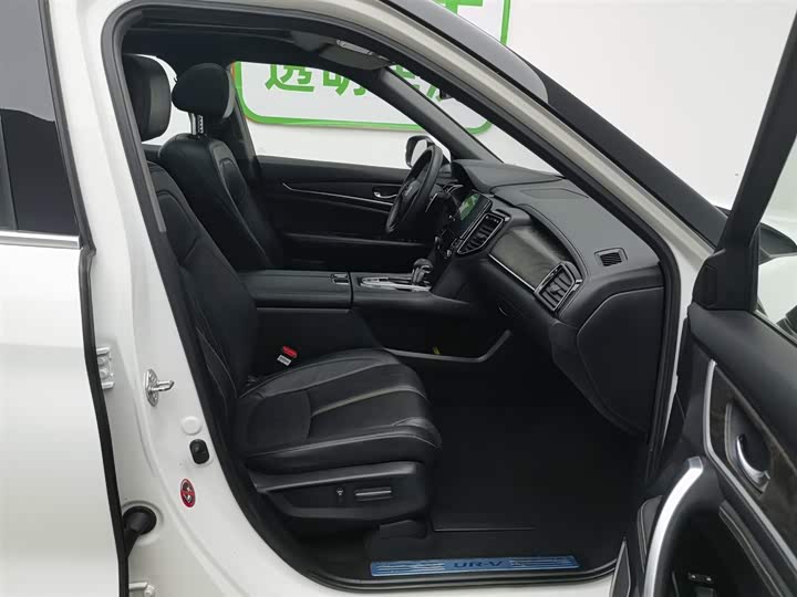 Фото 23 - Honda UR-V