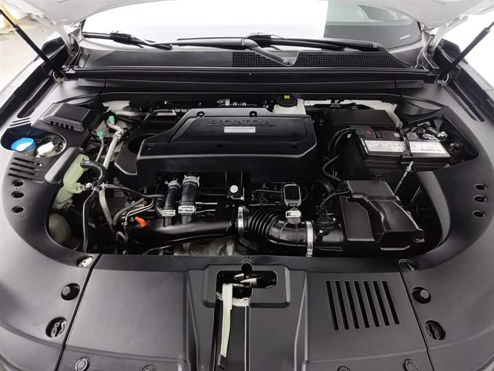 Фото 6 - Honda UR-V