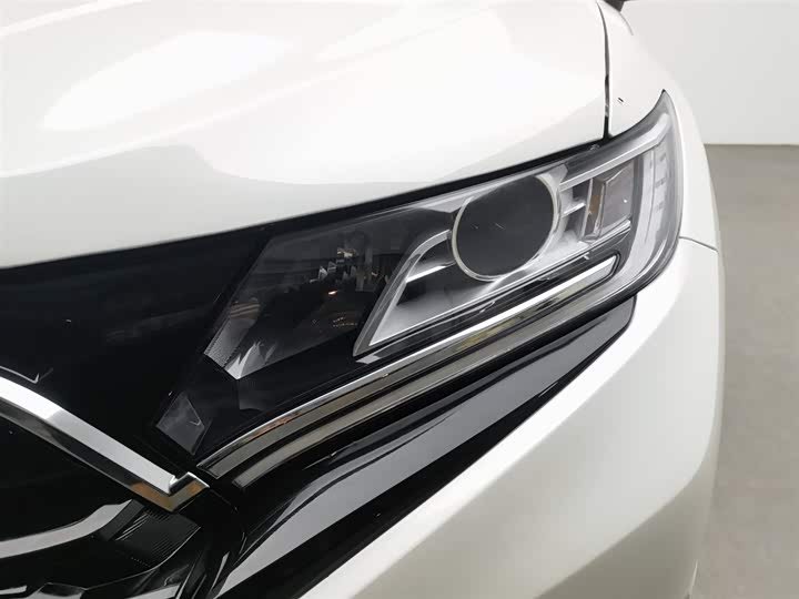 Фото 7 - Honda UR-V