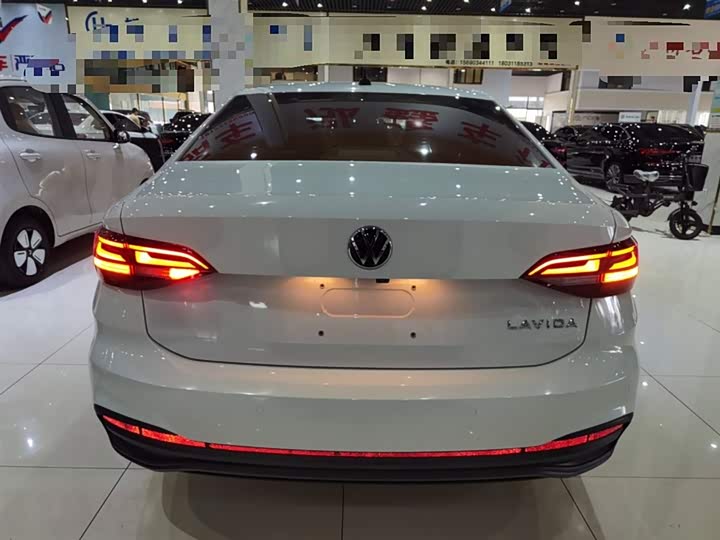 Фото 6 - Volkswagen Lavida