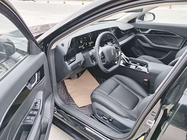 Фото 9 - Bestune B70