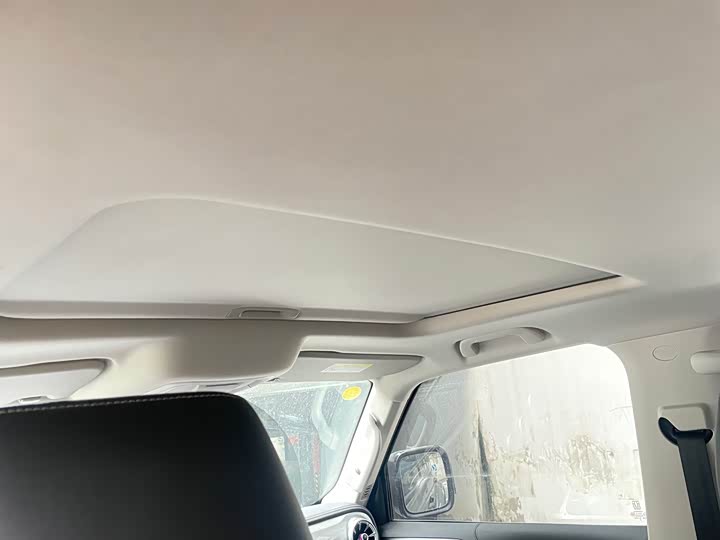 Фото 10 - Tank 300