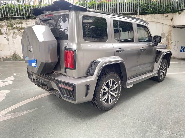 Фото 13 - Tank 300