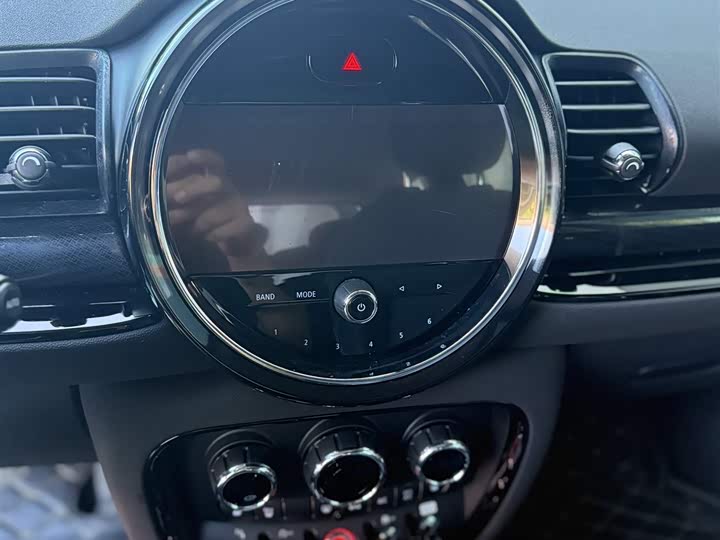 Фото 13 - Mini Clubman