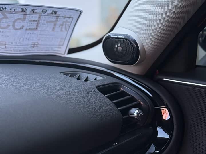 Фото 15 - Mini Clubman