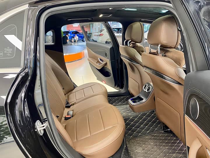 Фото 13 - Mercedes-Benz E-Class Hybrid