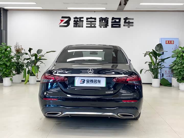 Фото 17 - Mercedes-Benz E-Class Hybrid