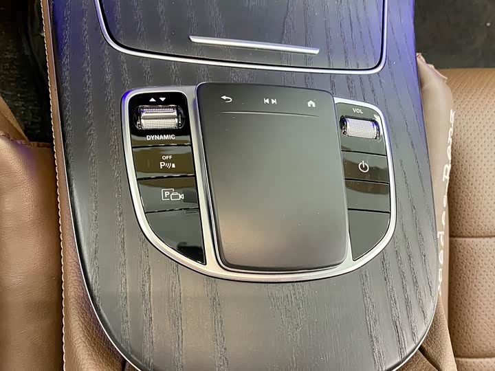 Фото 7 - Mercedes-Benz E-Class Hybrid