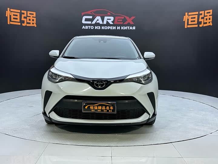Фото 2 - Toyota C-HR