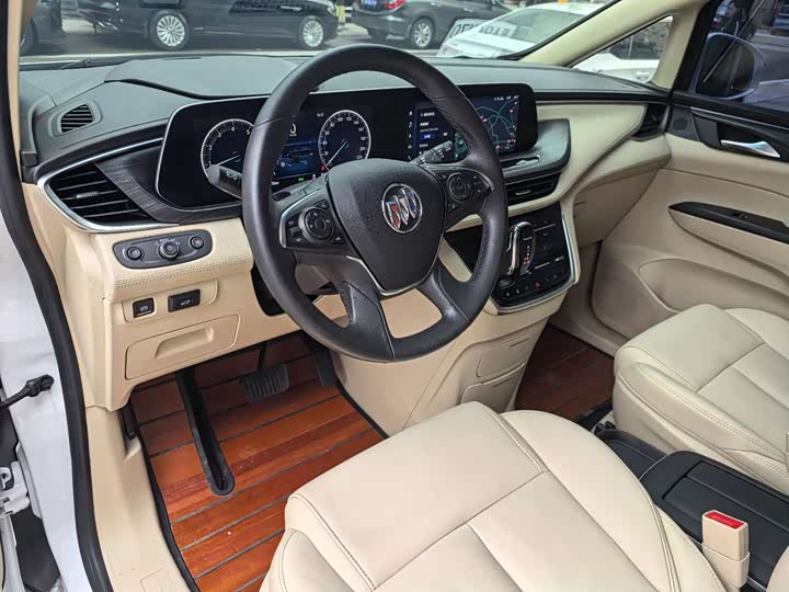 Фото 13 - Buick GL8 ES