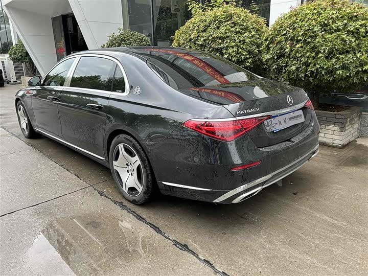 Фото 3 - Mercedes-Benz Maybach S-Class