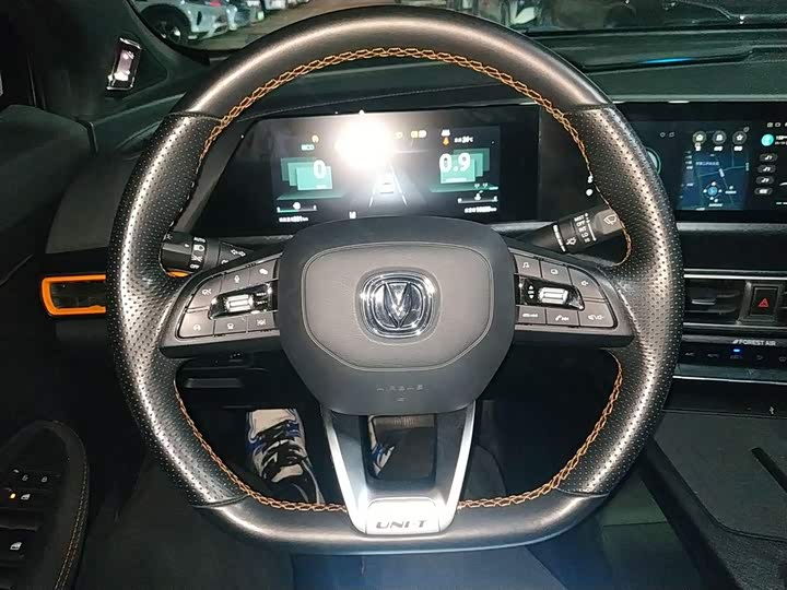 Фото 11 - Changan UNI-T