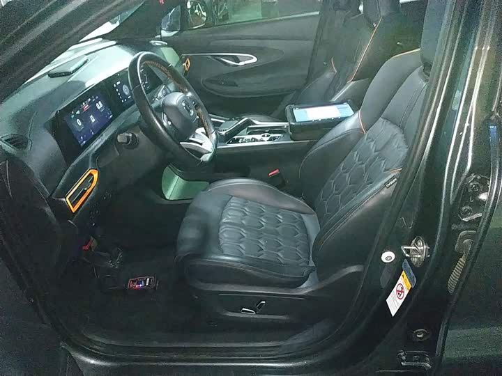 Фото 15 - Changan UNI-T