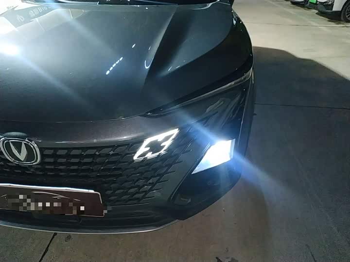 Фото 24 - Changan UNI-T