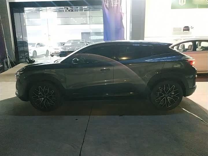 Фото 5 - Changan UNI-T