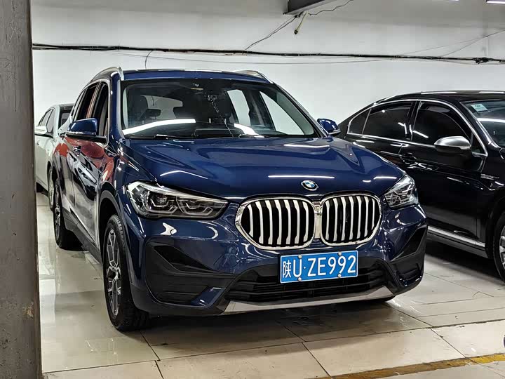Фото 2 - BMW X1