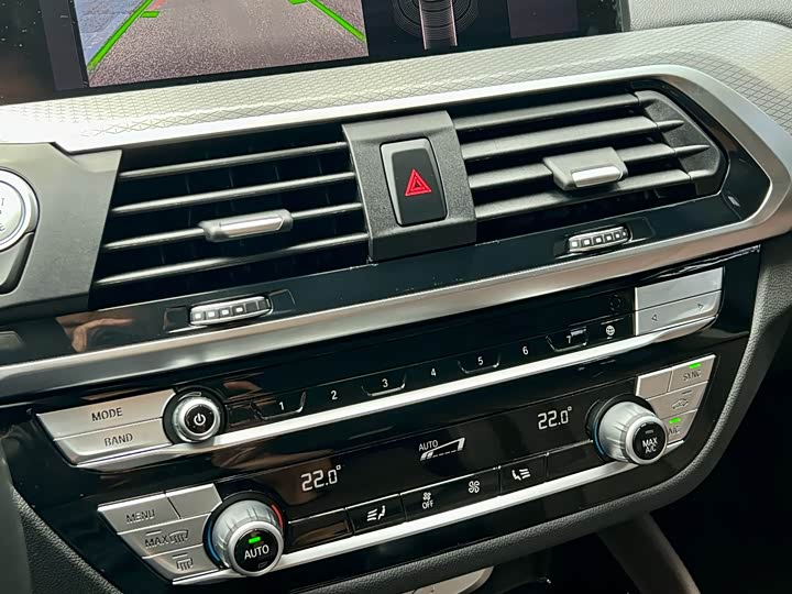 Фото 15 - BMW X4