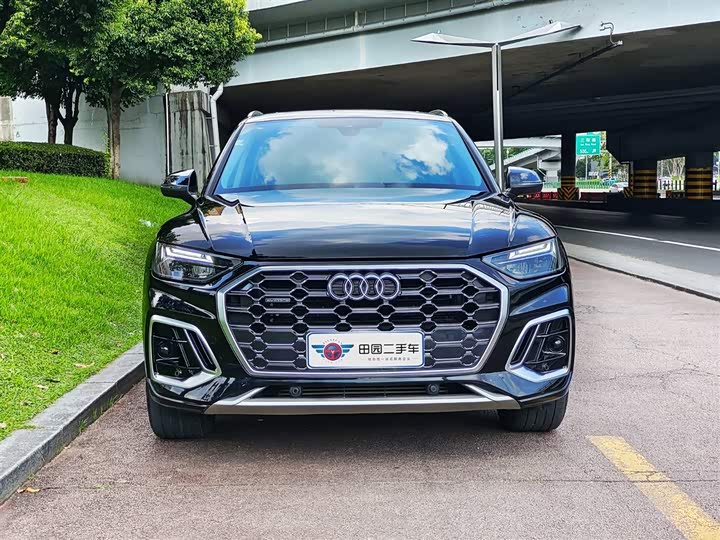 Фото 2 - Audi Q5L