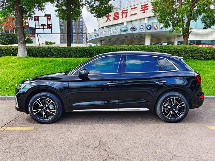 Фото 3 - Audi Q5L