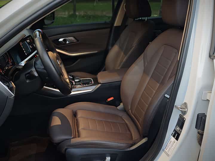 Фото 12 - BMW 3 Series