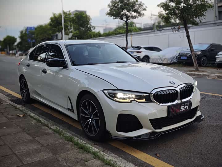 Фото 2 - BMW 3 Series