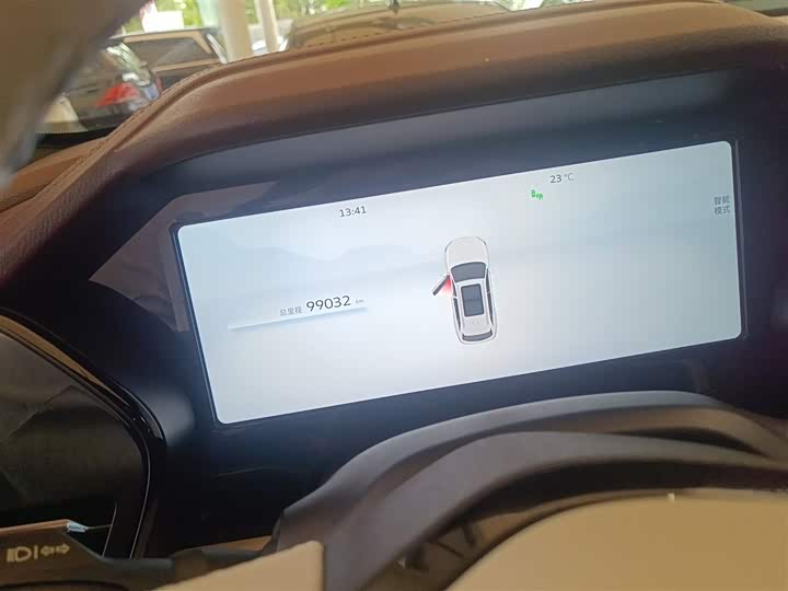 Фото 4 - Geely Monjaro