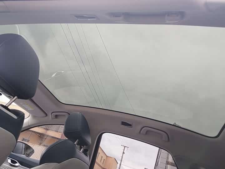 Photo 13 - Geely Preface