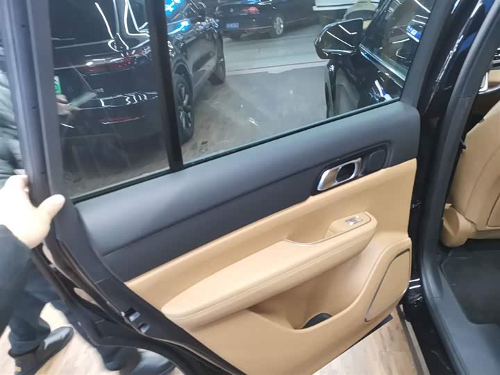 Фото 30 - LiXiang One