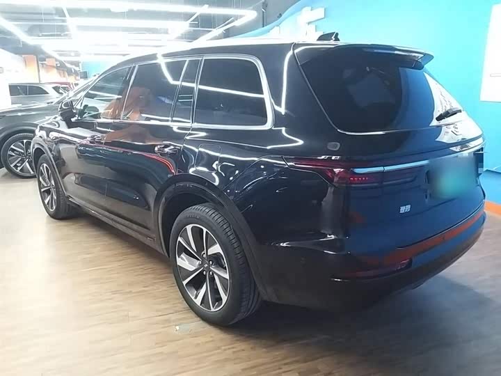 Фото 5 - LiXiang One