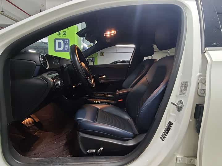 Фото 2 - Mercedes-Benz A-Class